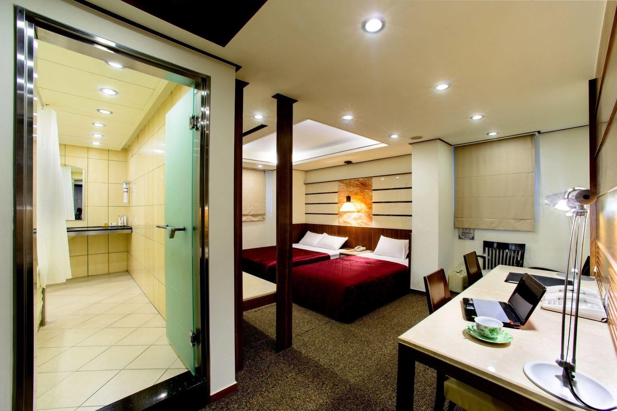 Kao Yuan Hotel - Zhong Shan Taichung Eksteriør billede