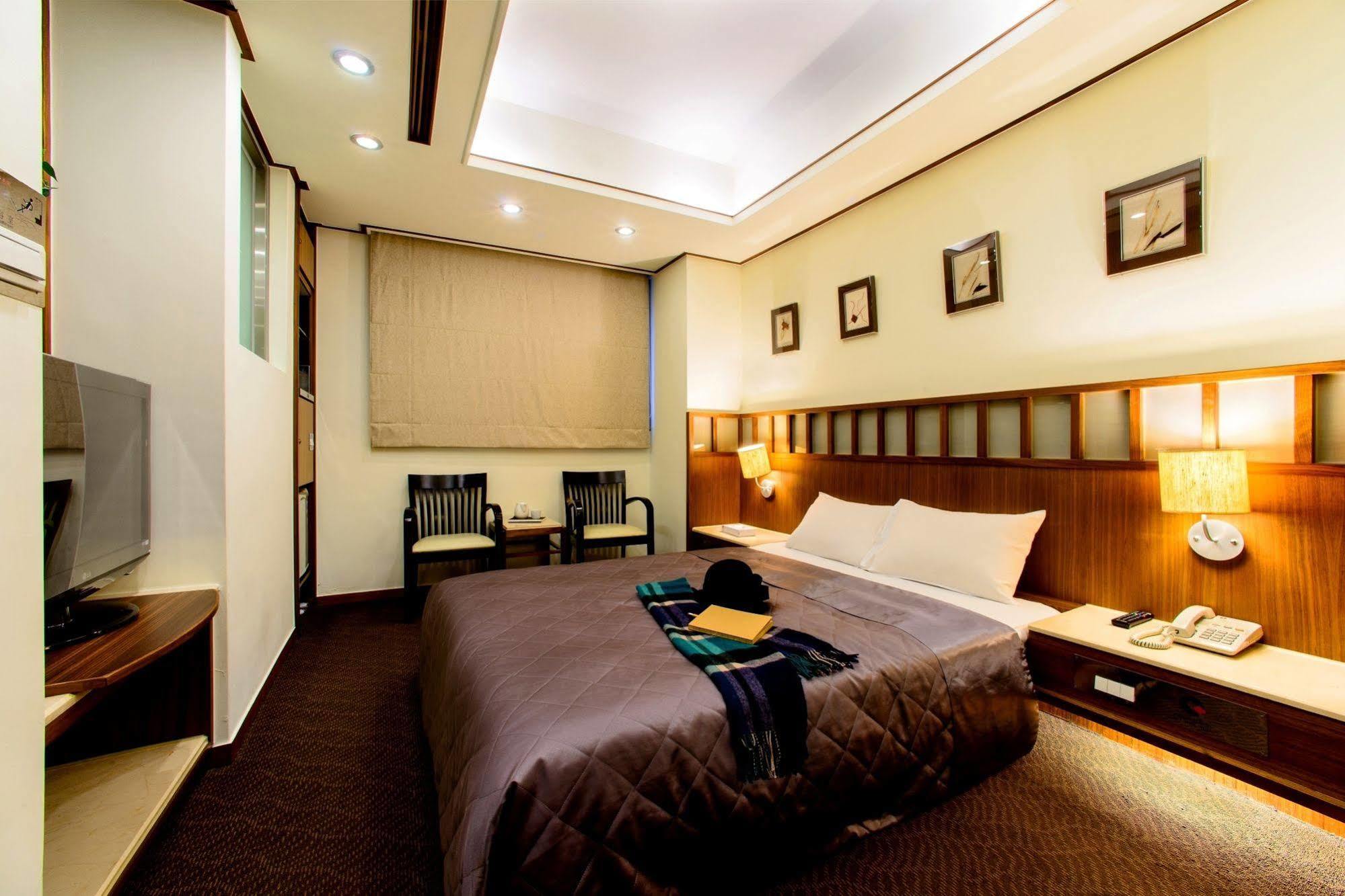 Kao Yuan Hotel - Zhong Shan Taichung Eksteriør billede